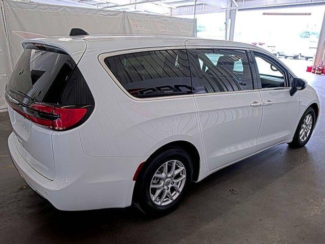 2023 Chrysler Pacifica Touring L FWD