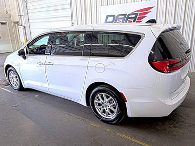2023 Chrysler Pacifica Touring L FWD