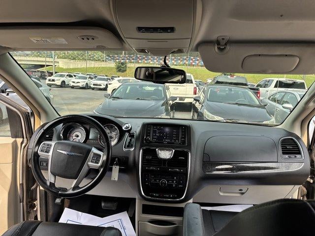 2016 Chrysler Town & Country 4dr Wgn Touring