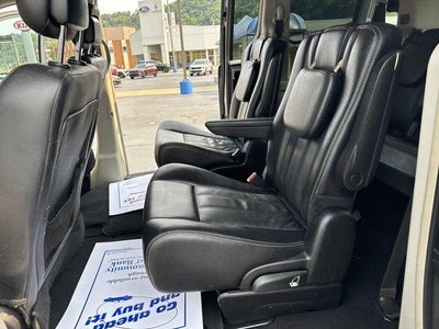 2016 Chrysler Town & Country 4dr Wgn Touring