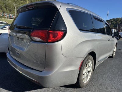 2020 Chrysler Pacifica Limited FWD