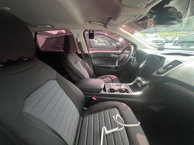 2022 Ford Edge SE AWD