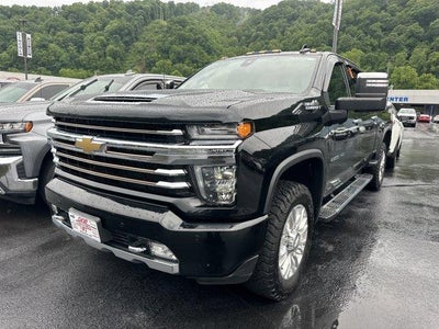 2022 Chevrolet Silverado 2500 HD Crew Cab Standard Box 4-Wheel Drive High Country