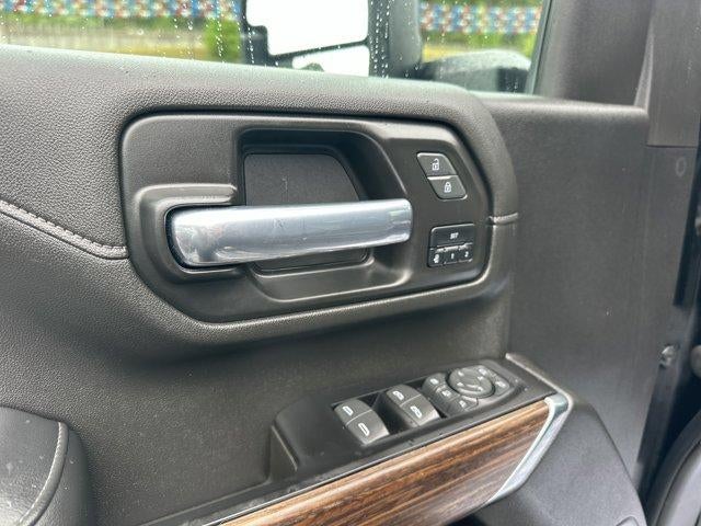 2022 Chevrolet Silverado 2500 HD Crew Cab Standard Box 4-Wheel Drive High Country