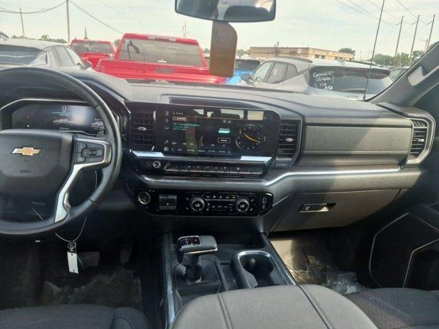 2023 Chevrolet Silverado 1500 Crew Cab Short Box 4-Wheel Drive LT 1LT