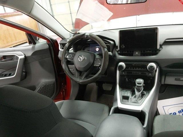 2025 Toyota RAV4 LE AWD (Natl)