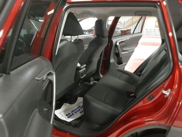 2025 Toyota RAV4 LE AWD (Natl)