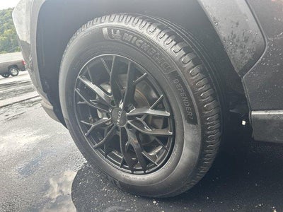 2019 Toyota RAV4 XLE AWD (Natl)