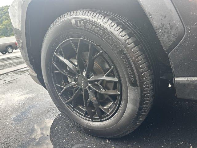 2019 Toyota RAV4 XLE AWD (Natl)