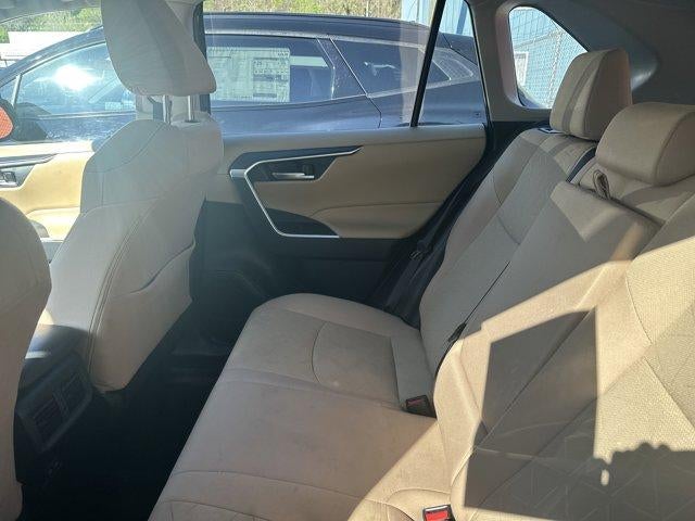 2025 Toyota RAV4 XLE AWD (Natl)