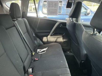 2016 Toyota RAV4 AWD 4dr XLE (Natl)