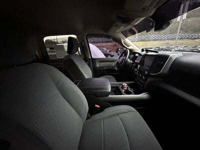 2020 RAM 2500 Big Horn 4x4 Crew Cab 6'4" Box