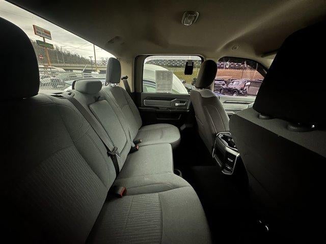 2020 RAM 2500 Big Horn 4x4 Crew Cab 6'4" Box