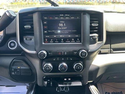 2020 RAM 2500 Big Horn 4x4 Crew Cab 6'4" Box