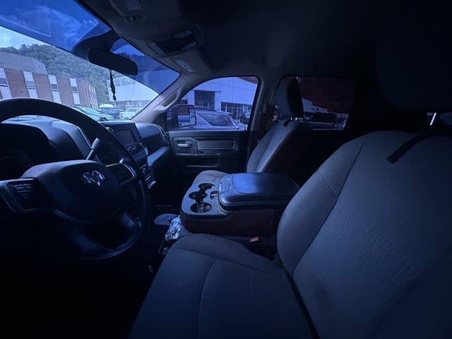2019 RAM 2500 Big Horn 4x4 Crew Cab 6'4" Box