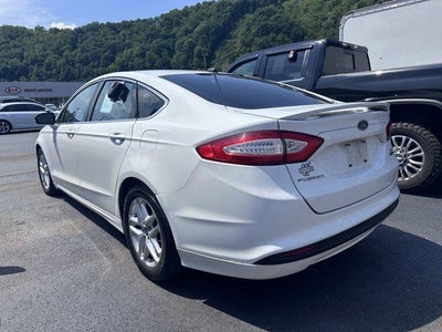 2013 Ford Fusion 4dr Sdn SE FWD