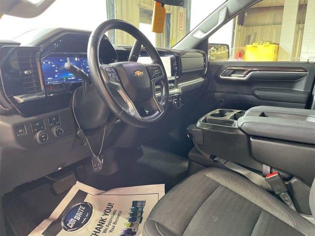 2023 Chevrolet Silverado 1500 Crew Cab Short Box 4-Wheel Drive LT 2FL