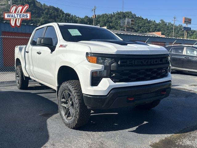 2024 Chevrolet Silverado 1500 Crew Cab Short Box 4-Wheel Drive Custom Trail Boss