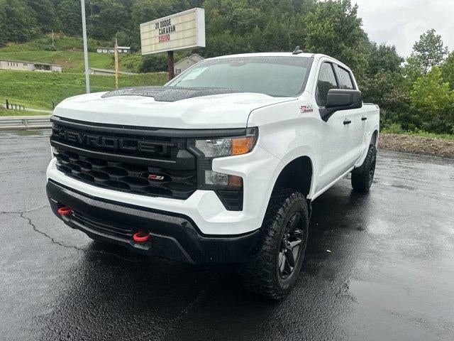2024 Chevrolet Silverado 1500 Crew Cab Short Box 4-Wheel Drive Custom Trail Boss