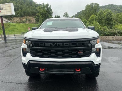 2024 Chevrolet Silverado 1500 Crew Cab Short Box 4-Wheel Drive Custom Trail Boss