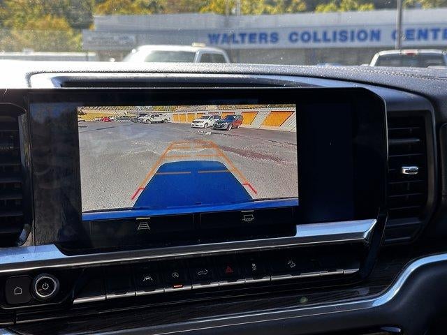 2022 Chevrolet Silverado 1500 Crew Cab Short Box 4-Wheel Drive LT Trail Boss