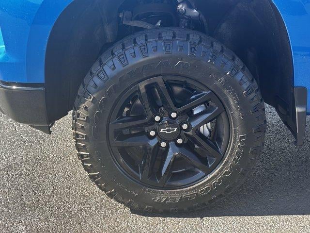 2022 Chevrolet Silverado 1500 Crew Cab Short Box 4-Wheel Drive LT Trail Boss