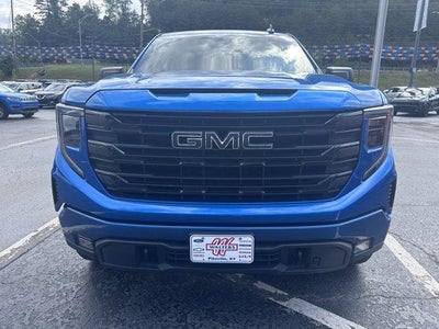 2022 GMC Sierra 1500 Crew Cab Short Box 4-Wheel Drive Elevation 3SB