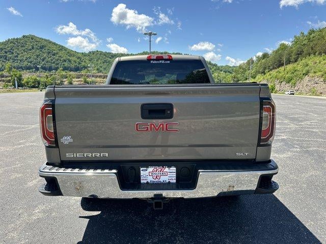 2017 GMC Sierra 1500 Crew Cab Short Box 4-Wheel Drive SLT