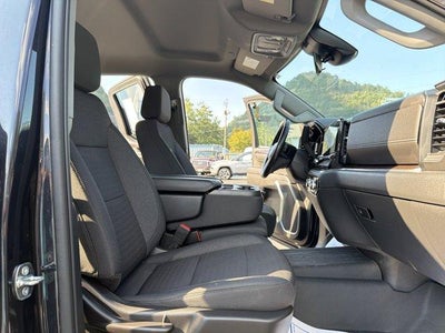 2022 GMC Sierra 1500 Crew Cab Short Box 4-Wheel Drive Elevation 3SB