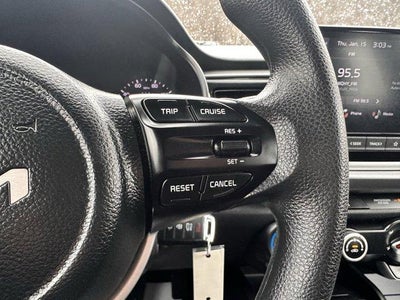 2022 Kia Rio S IVT