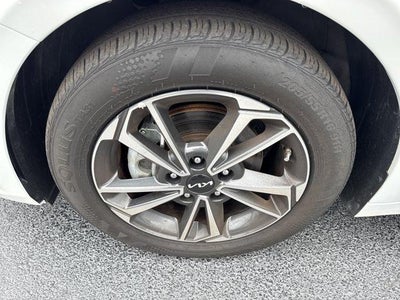 2024 Kia Forte LXS IVT