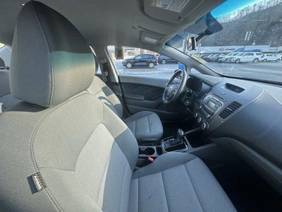 2017 Kia Forte LX Auto