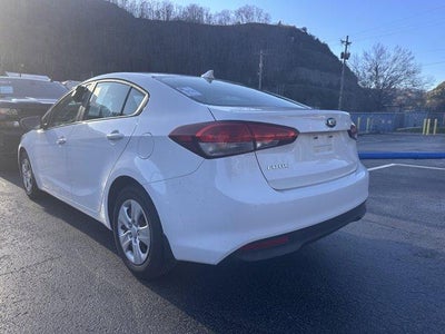 2017 Kia Forte LX Auto