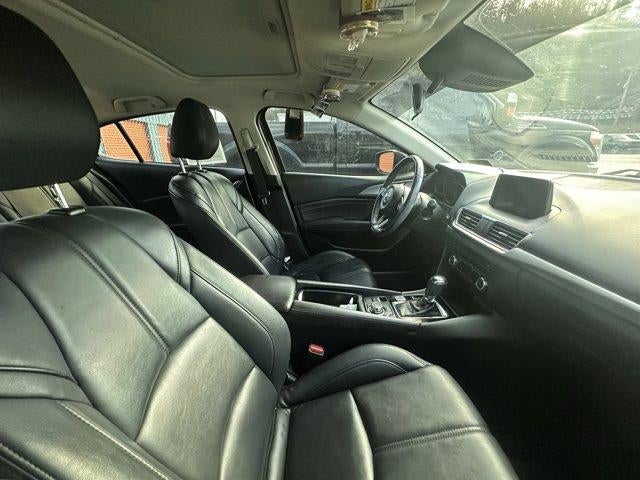 2018 Mazda Mazda3 4-Door Touring Auto