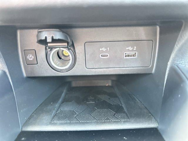 2025 Nissan Versa SR CVT