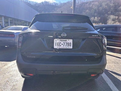 2025 Nissan Kicks SV FWD