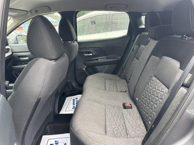 2025 Nissan Kicks SV FWD