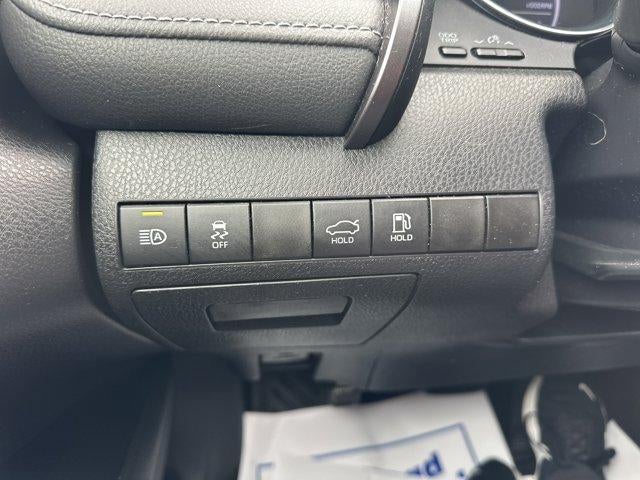 2019 Toyota Camry SE Auto (Natl)