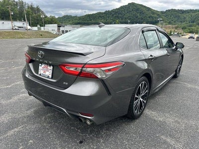 2019 Toyota Camry SE Auto (Natl)