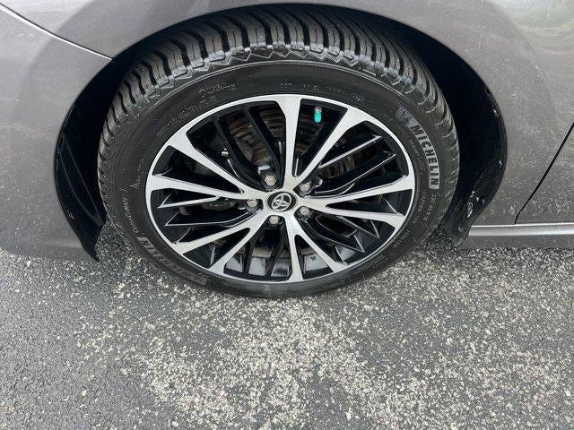 2019 Toyota Camry SE Auto (Natl)