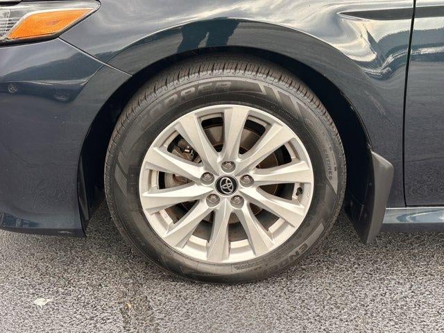 2020 Toyota Camry LE Auto (SE)