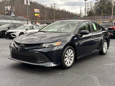 2020 Toyota Camry LE Auto (SE)
