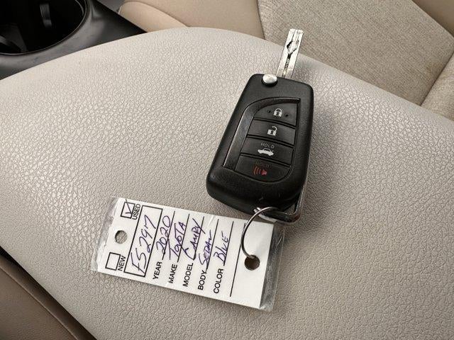 2020 Toyota Camry LE Auto (SE)