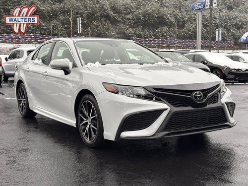 2023 Toyota Camry SE Auto (SE)