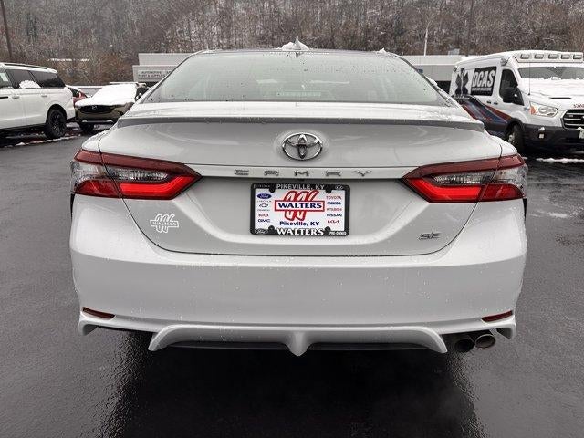 2023 Toyota Camry SE Auto (SE)