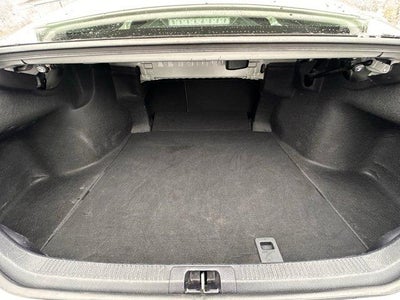 2023 Toyota Camry SE Auto (SE)