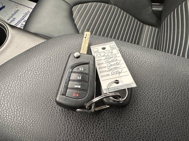 2023 Toyota Camry SE Auto (SE)