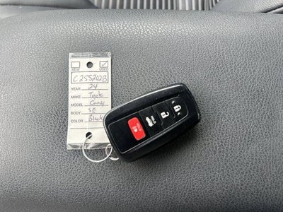 2024 Toyota Camry SE Auto (Natl)