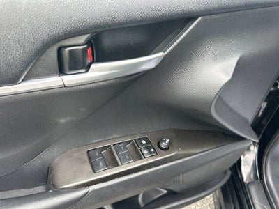 2024 Toyota Camry SE Auto (Natl)