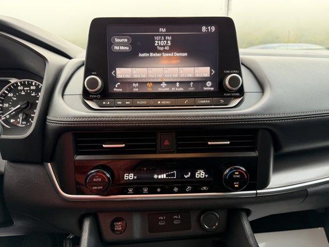 2025 Nissan Rogue AWD SV